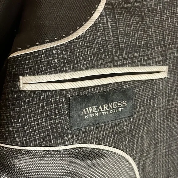 EUC Kenneth Cole 48 R AWEARNESS plaid blazer - Picture 4 of 6